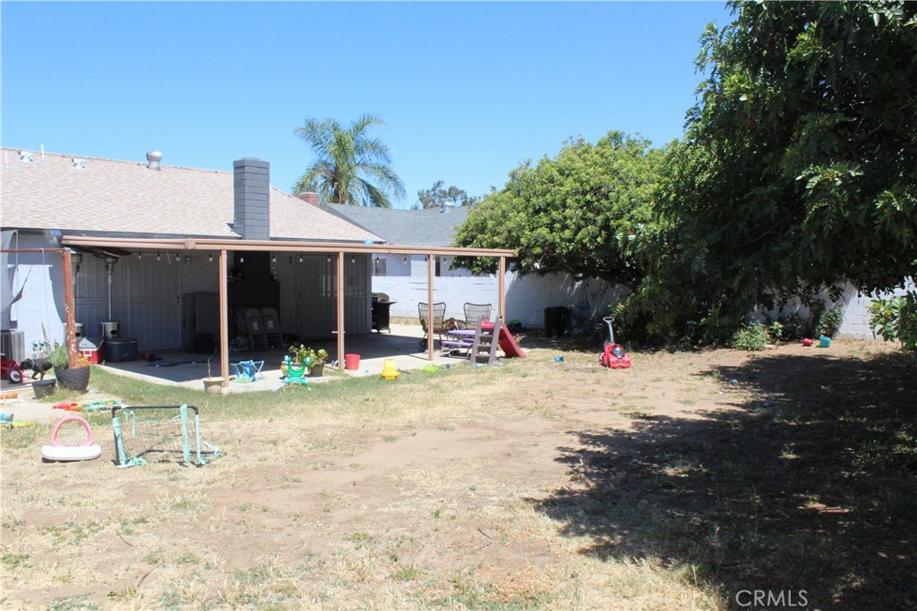 main property photo 11
