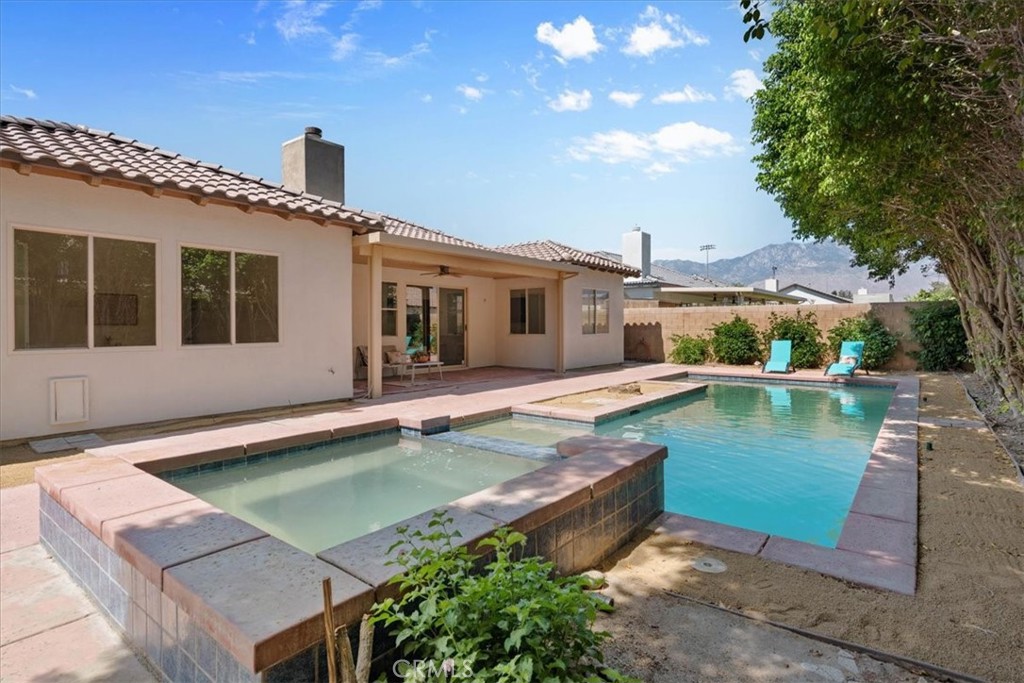 main property photo 32