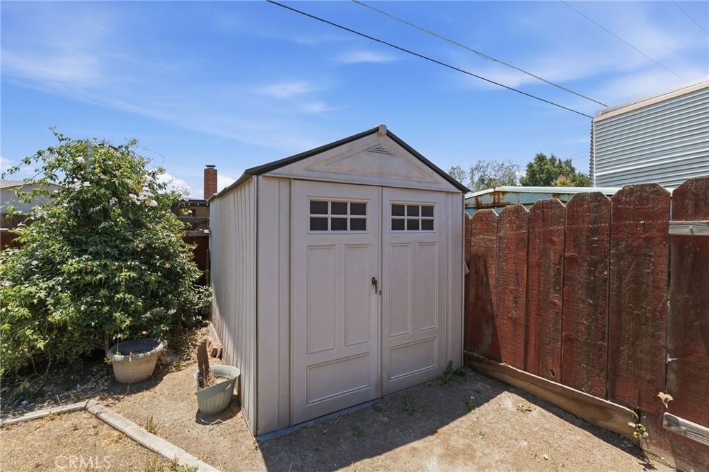 main property photo 30