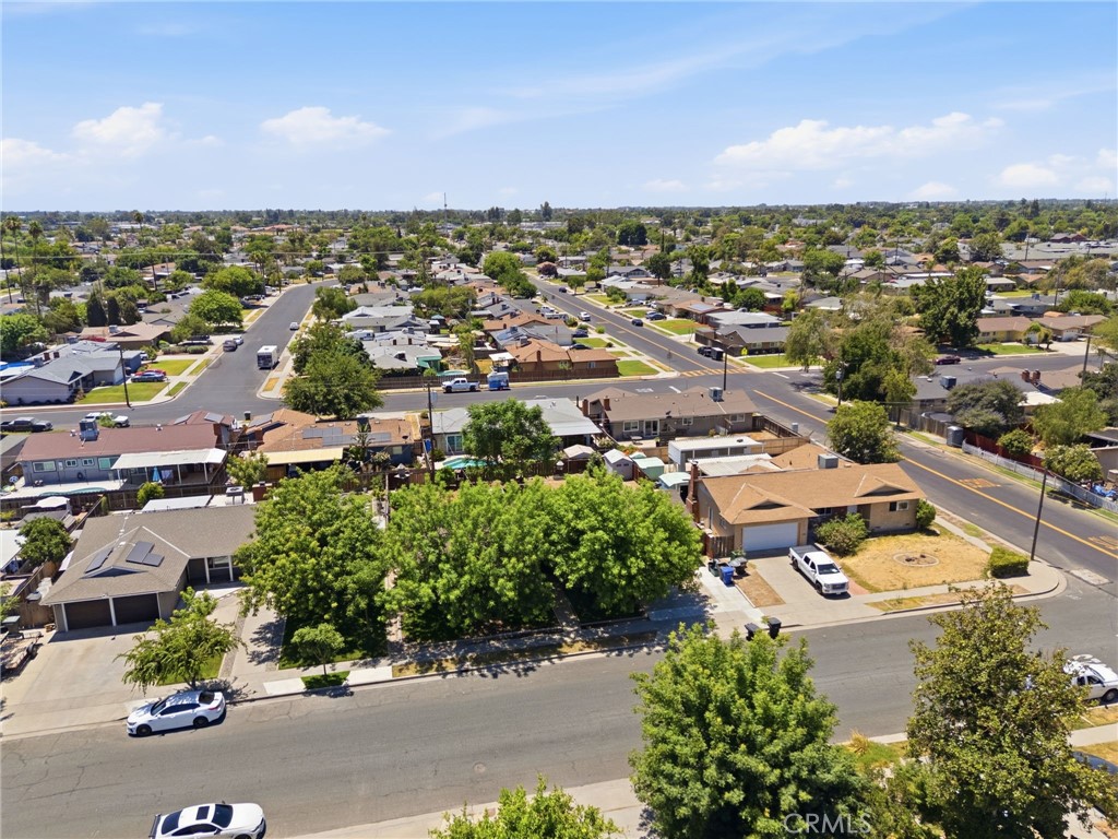 main property photo 35
