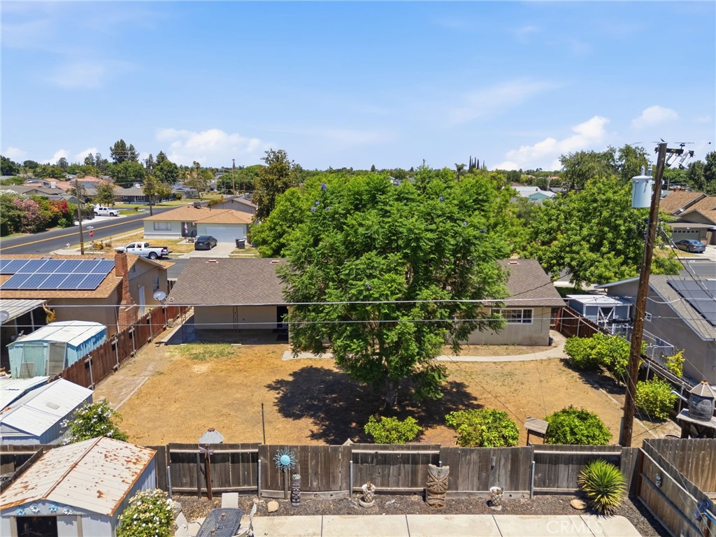 main property photo 41