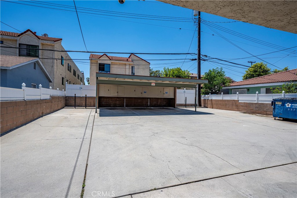 main property photo 59