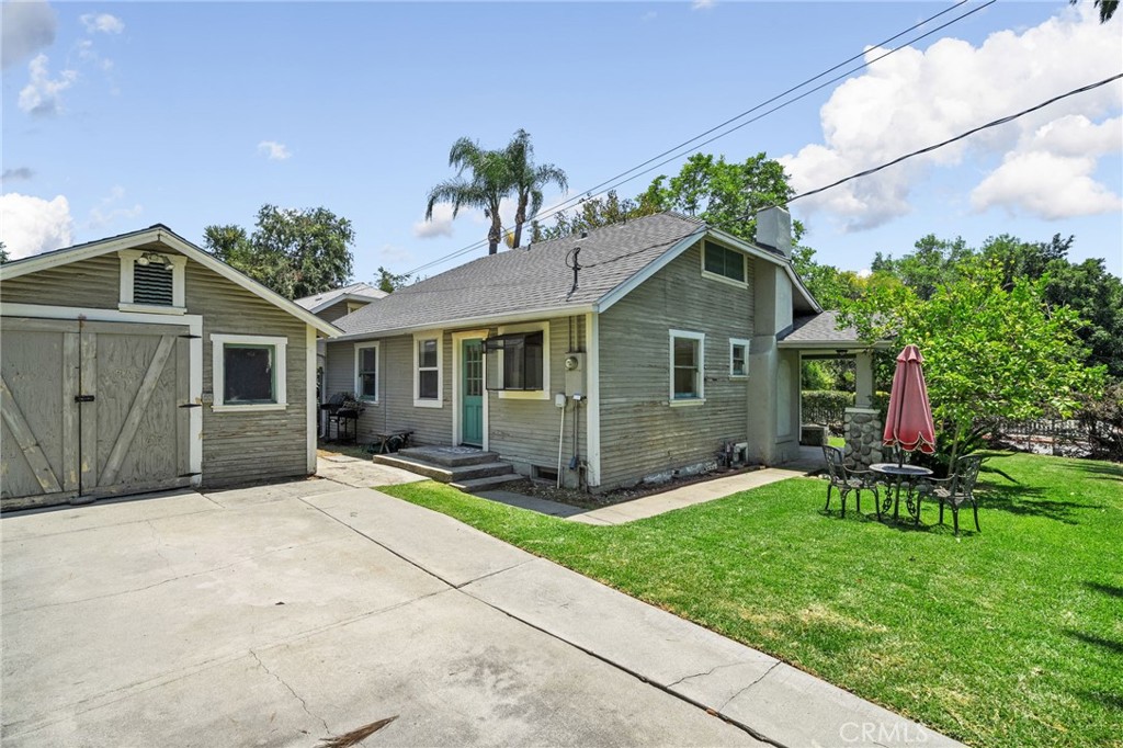 main property photo 15