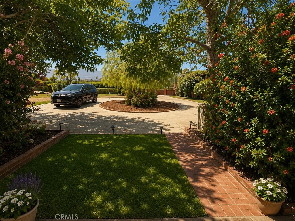 main property photo 16