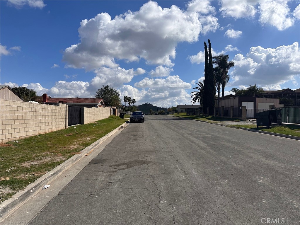main property photo 39