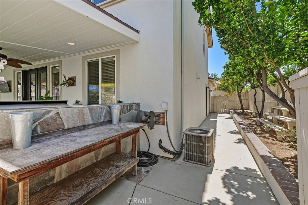 main property photo 31