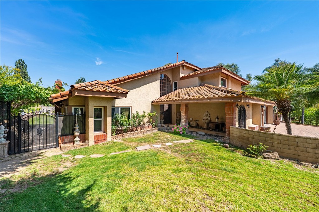main property photo 5