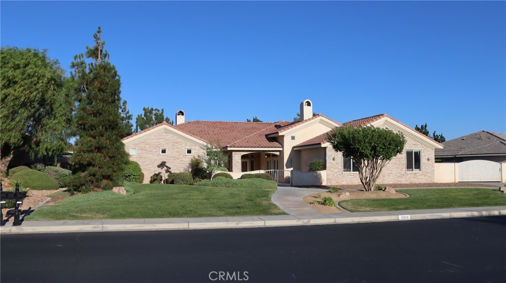 main property photo 0