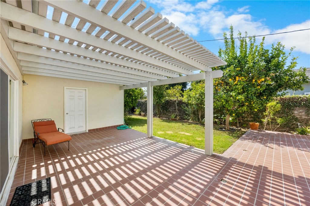 main property photo 50