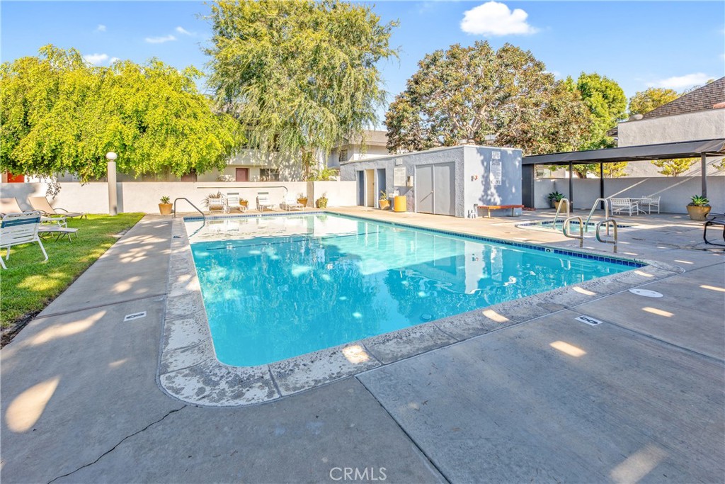 main property photo 50