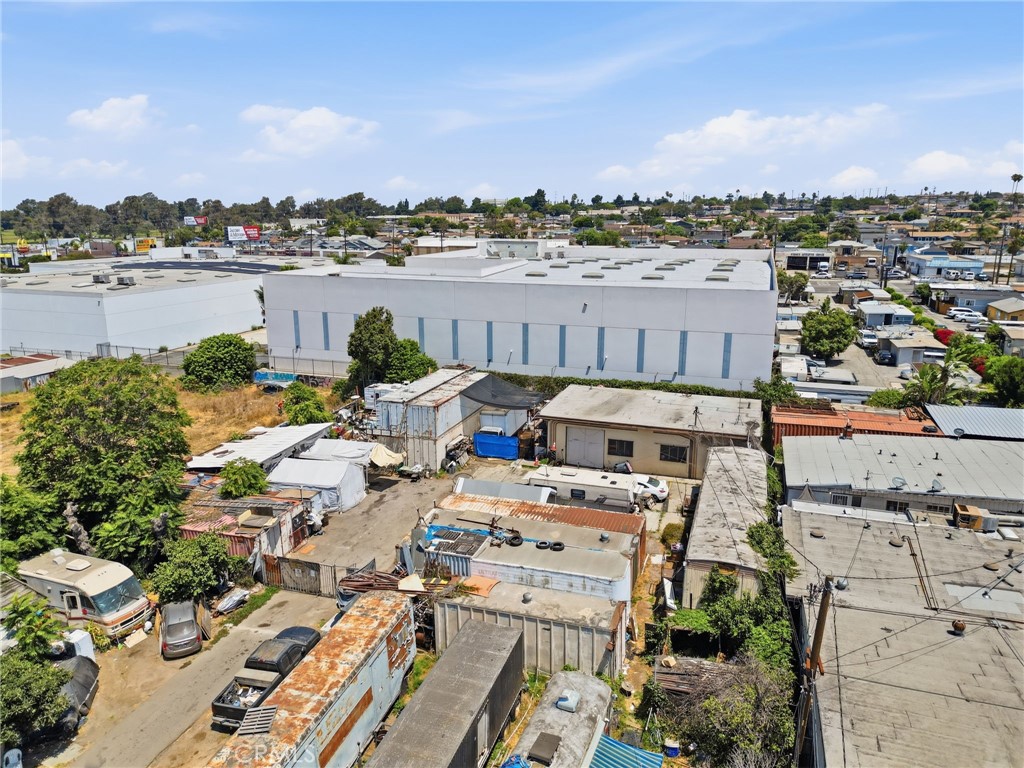 main property photo 12
