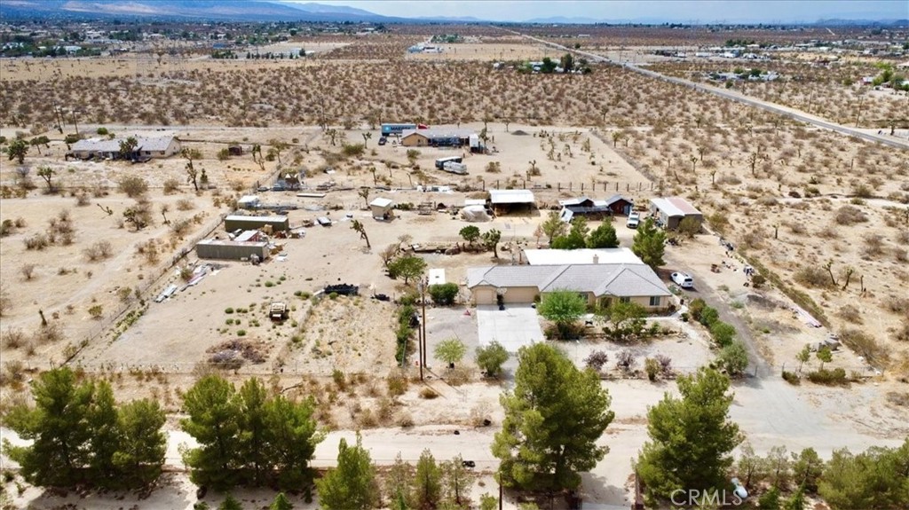 main property photo 28