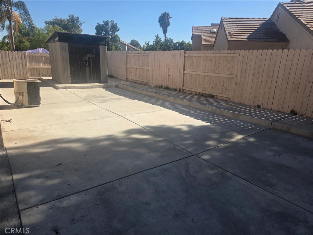 main property photo 12