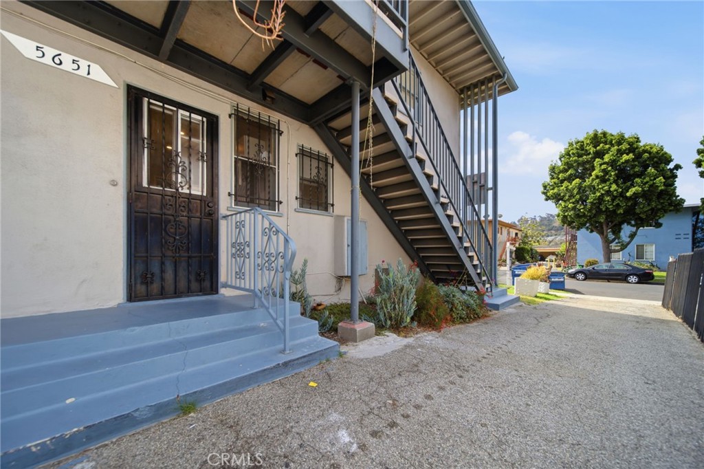 main property photo 25
