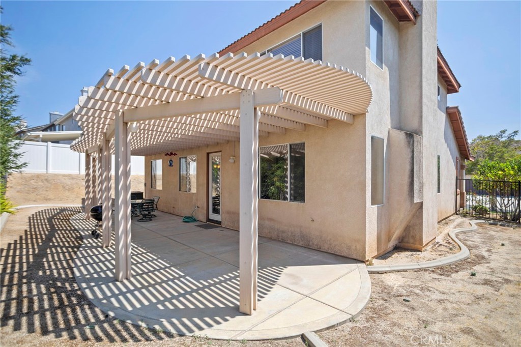 main property photo 25