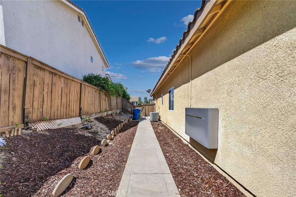 main property photo 44