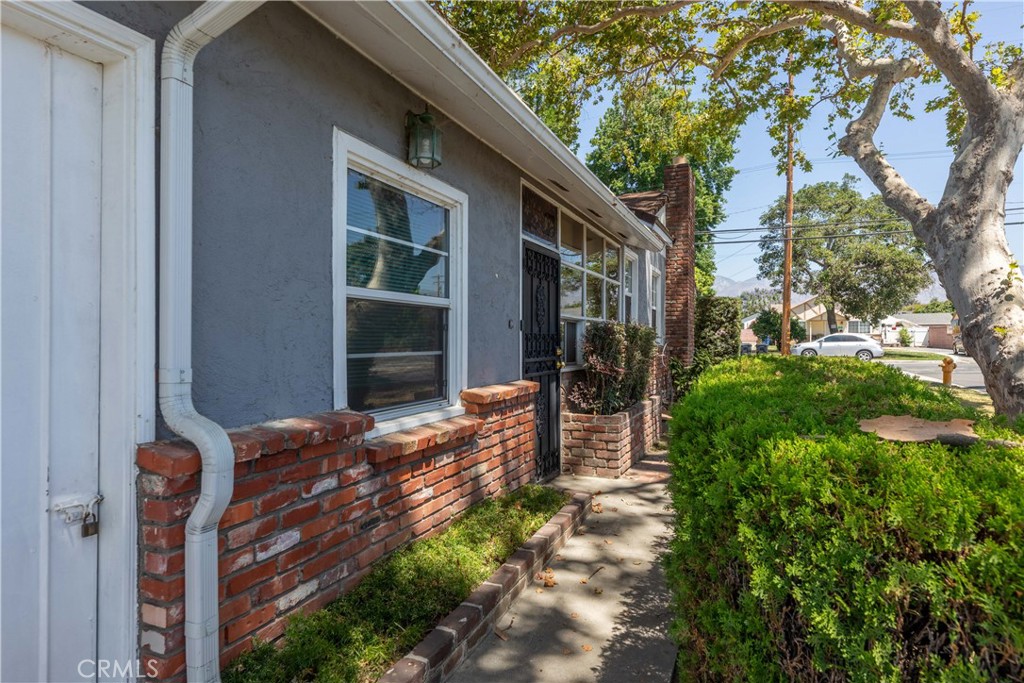 main property photo 30