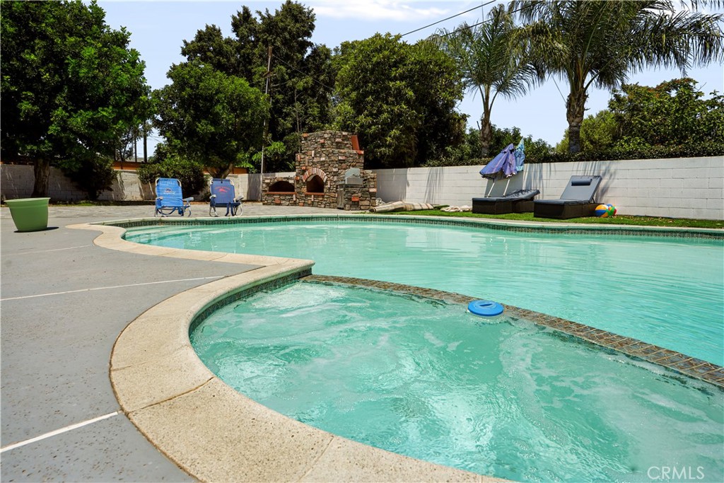 main property photo 59