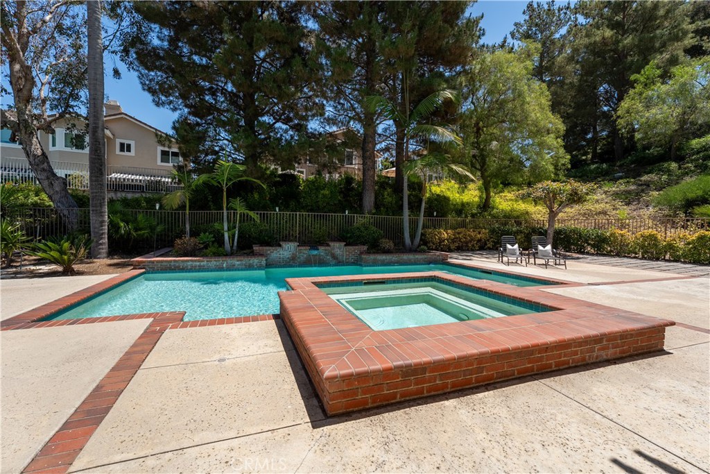 main property photo 50