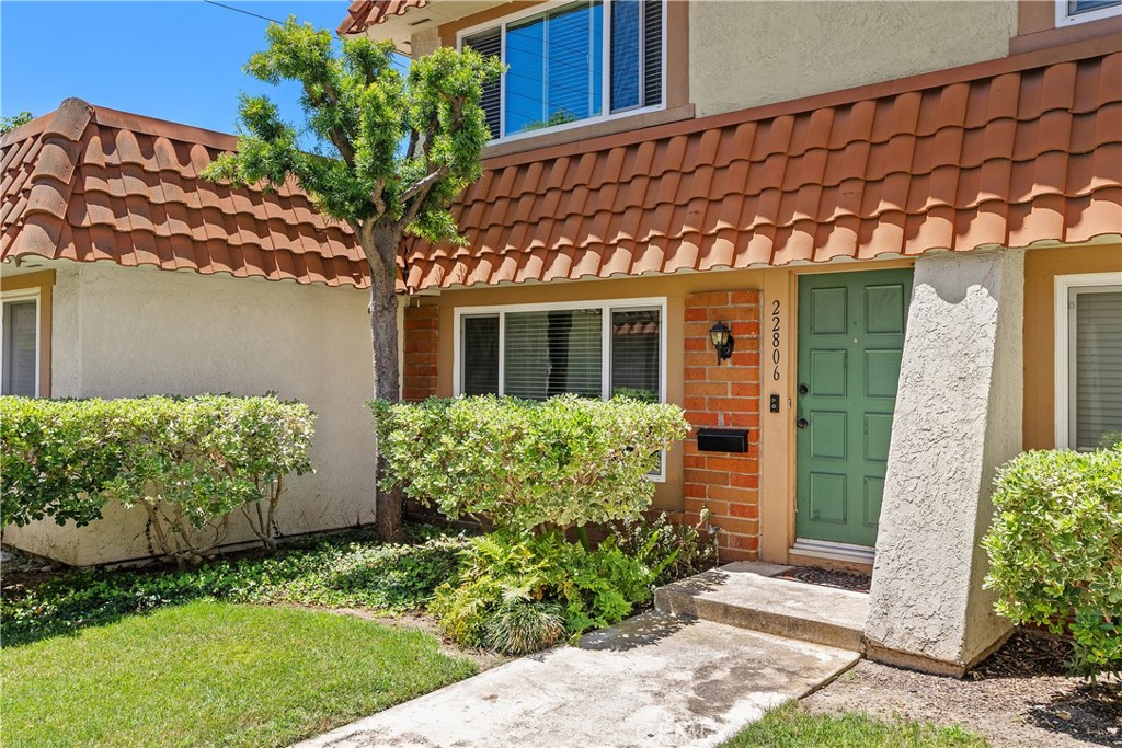 main property photo 31