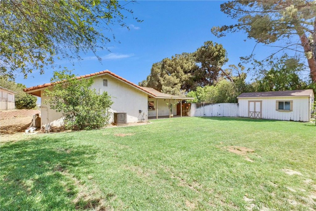 main property photo 28