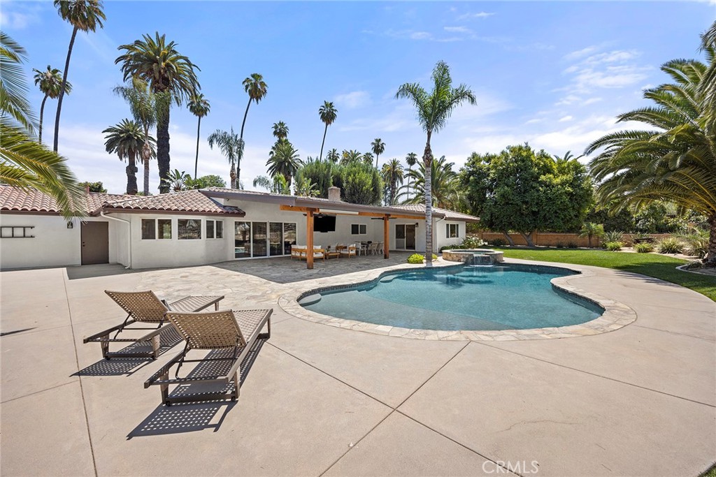 main property photo 51
