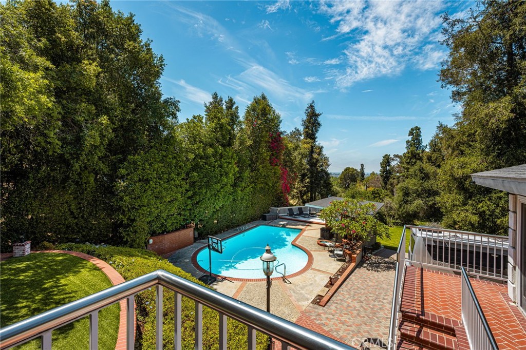 main property photo 43