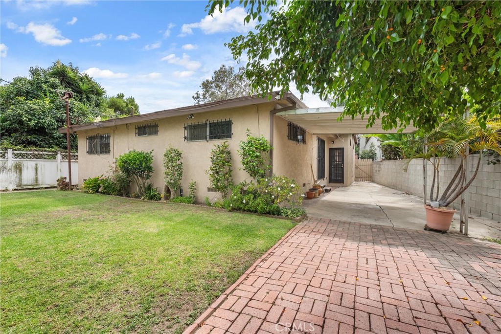 main property photo 41