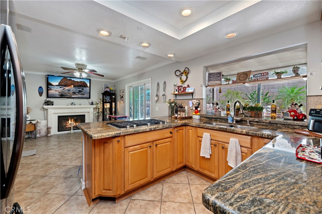 main property photo 12