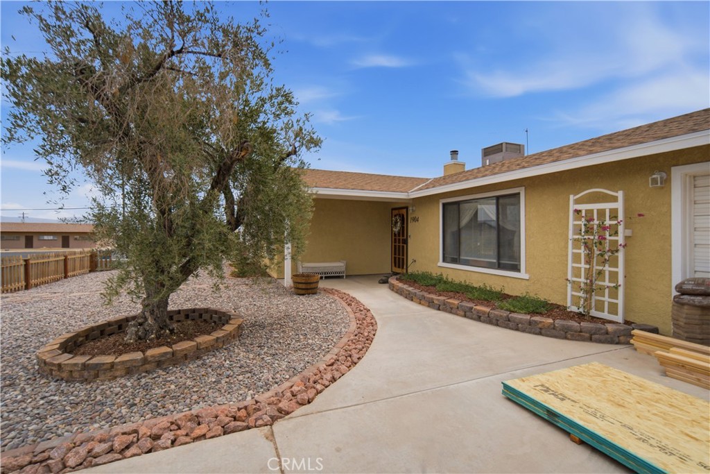 main property photo 8