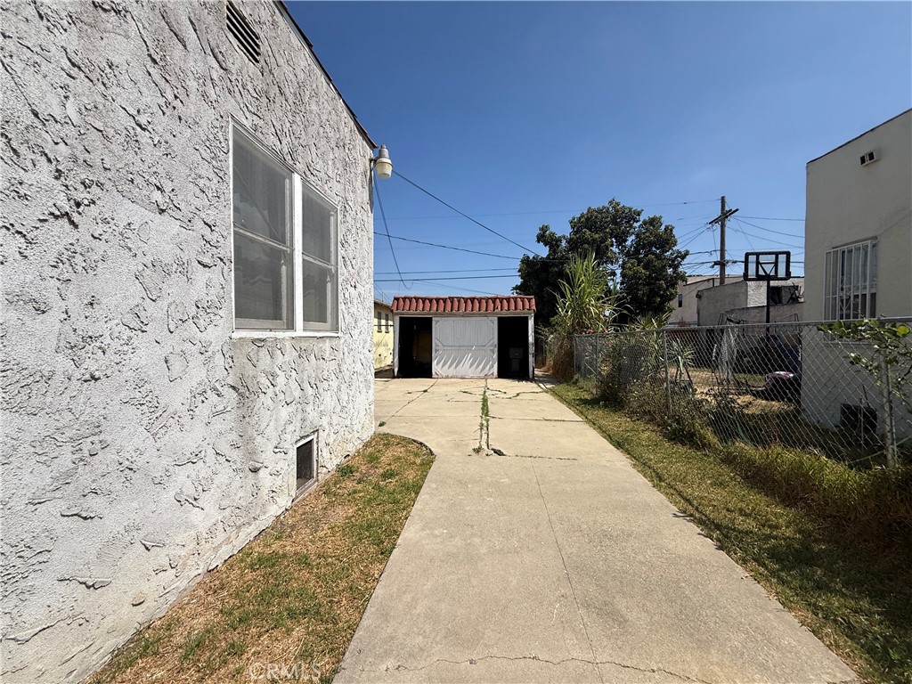 main property photo 19