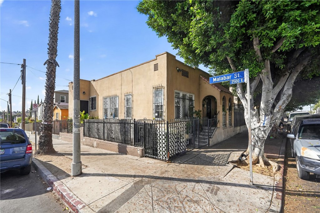 main property photo 8