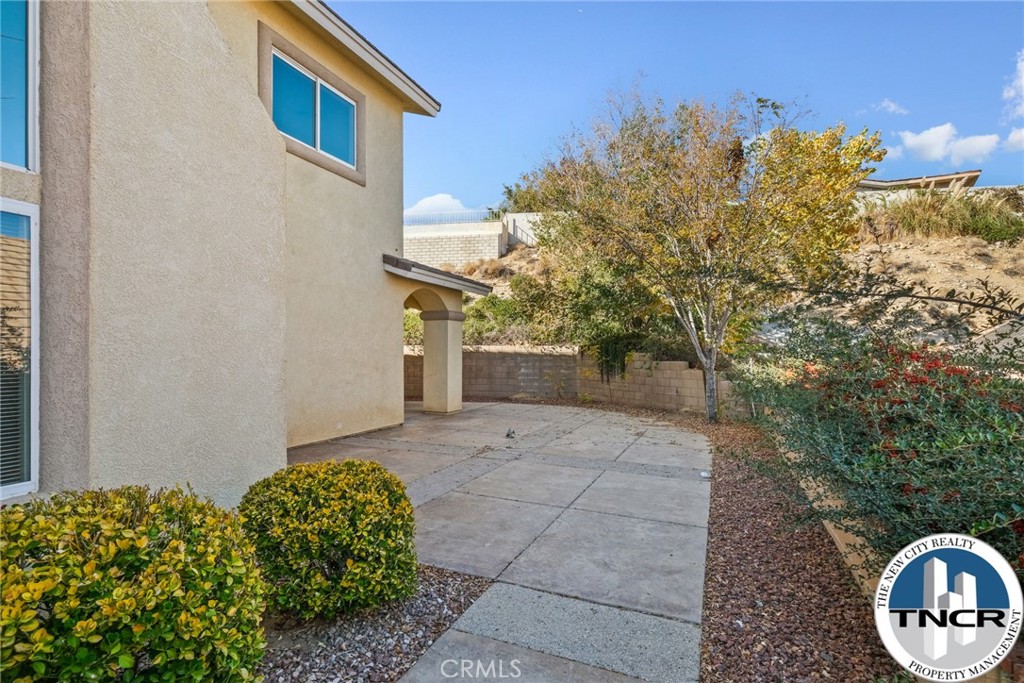 main property photo 35