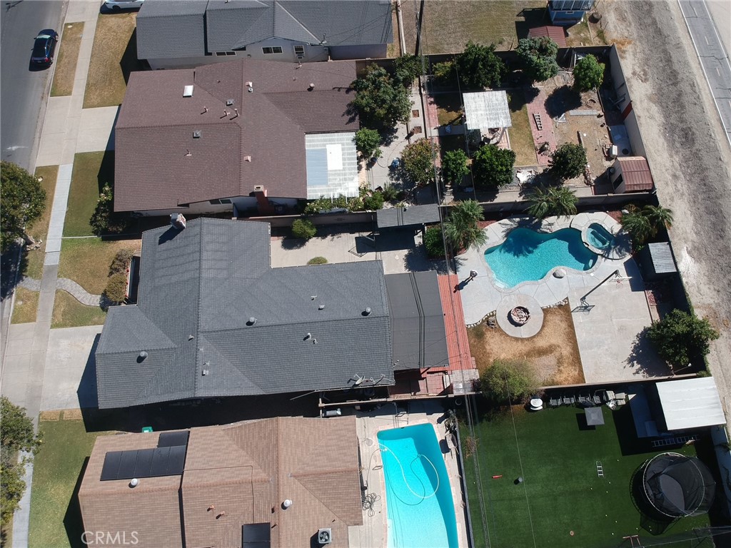 main property photo 59