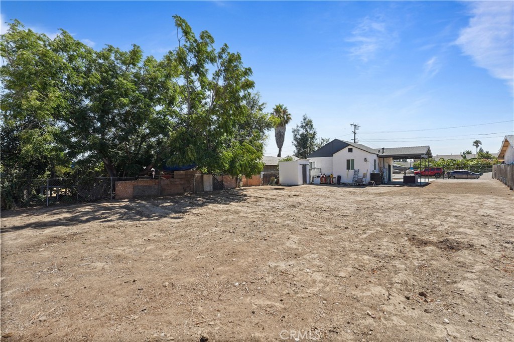 main property photo 18