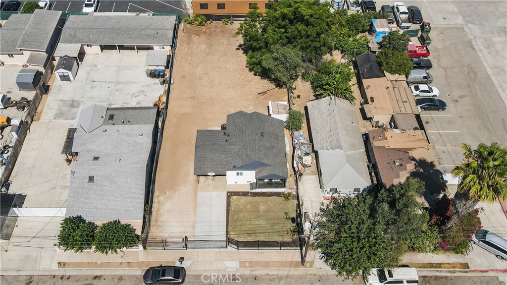 main property photo 20