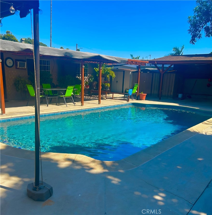 main property photo 10