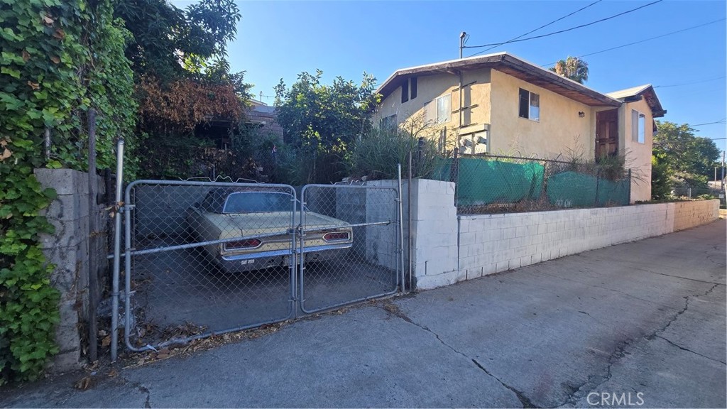 main property photo 15