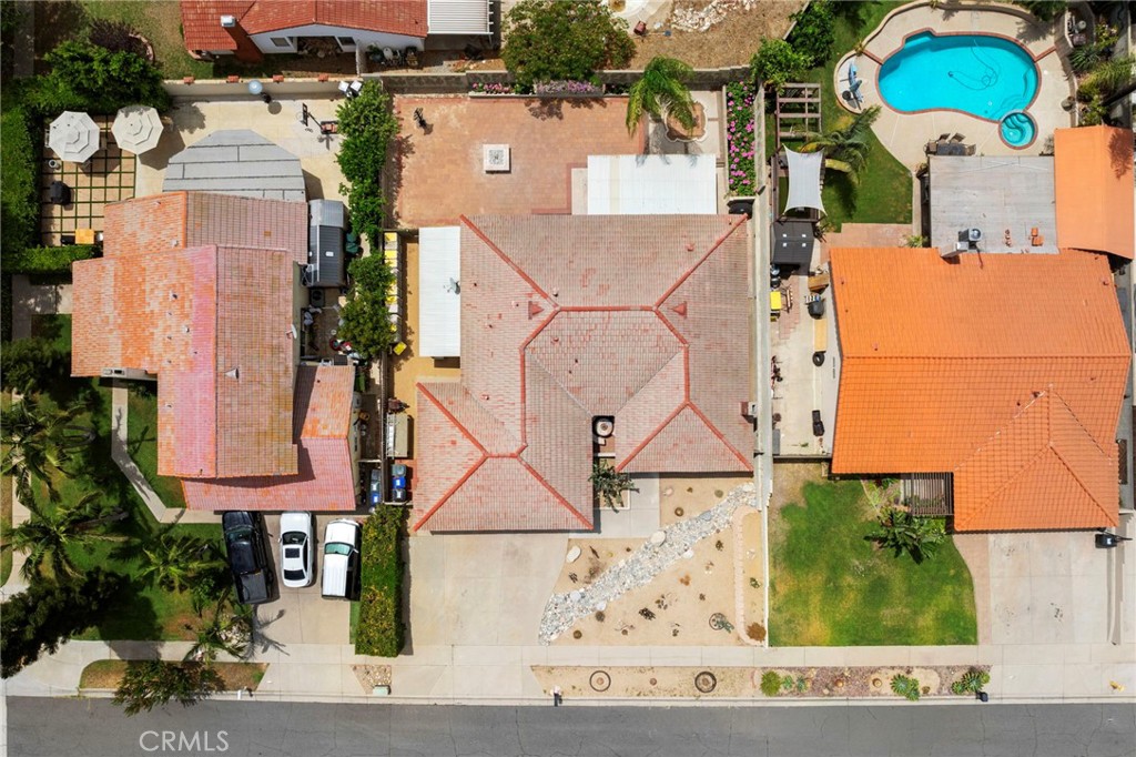 main property photo 50