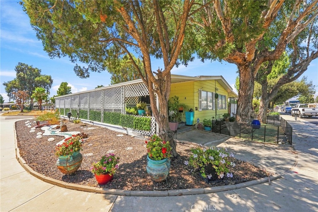 main property photo 58