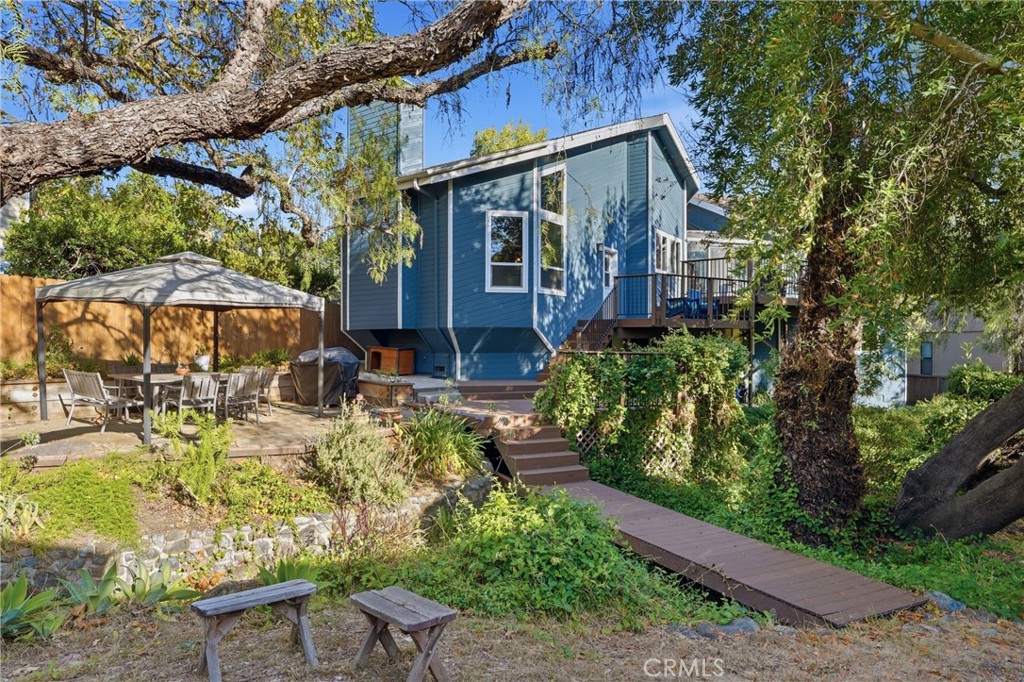 main property photo 40