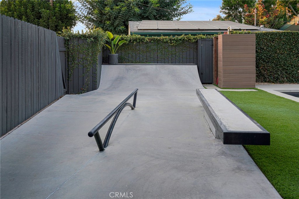 main property photo 64