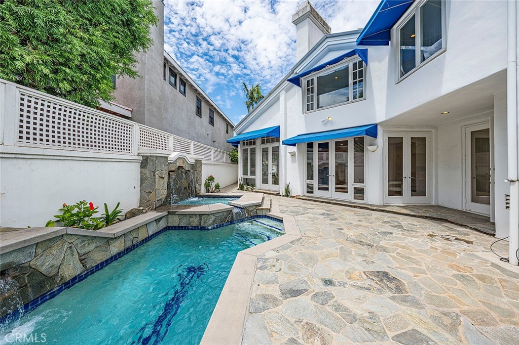 main property photo 12