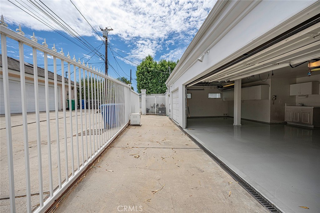 main property photo 72