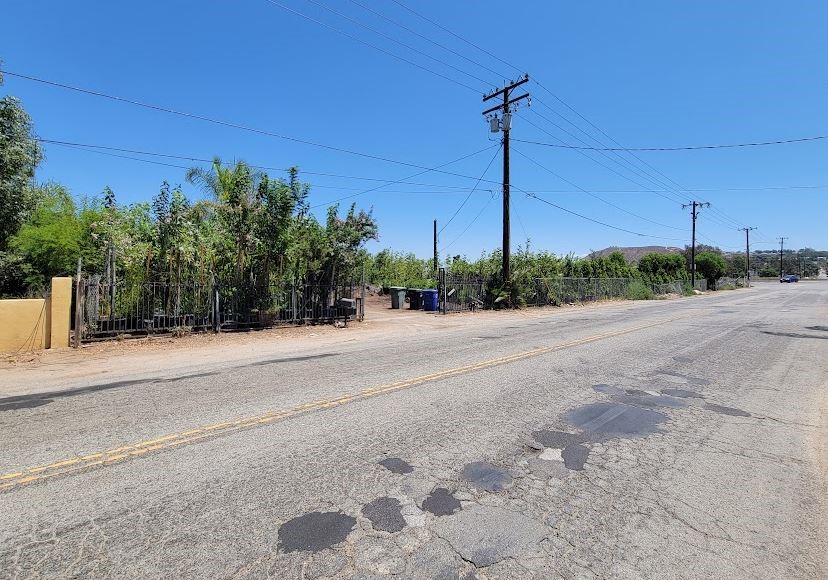 main property photo 11