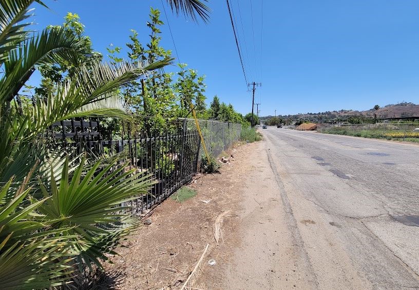 main property photo 13