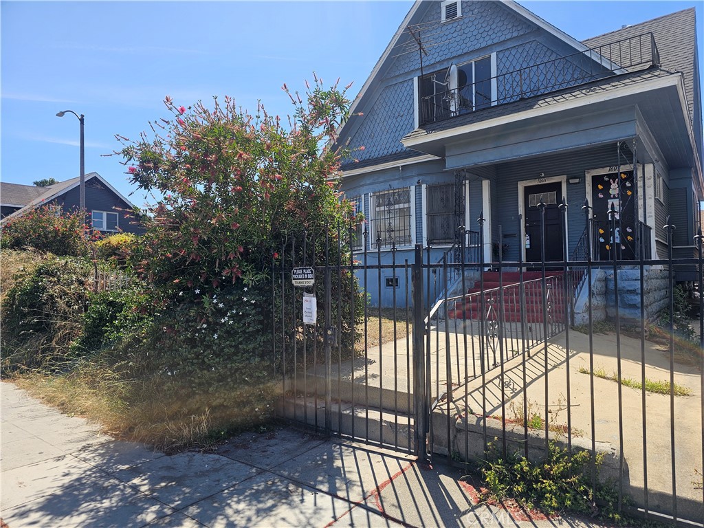main property photo 0