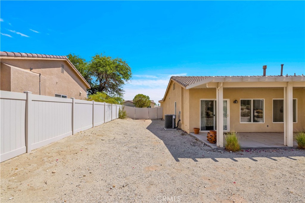 main property photo 33