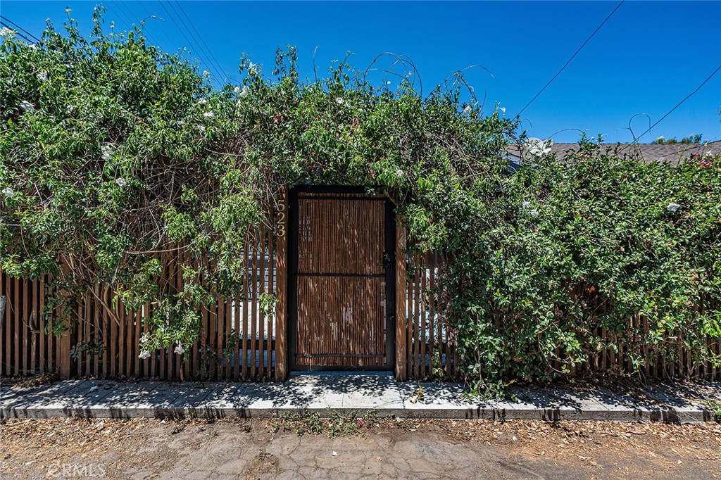 main property photo 29