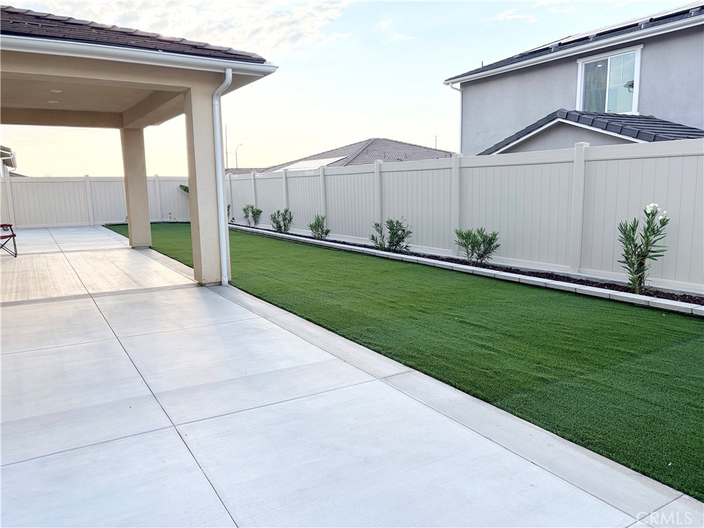 main property photo 44